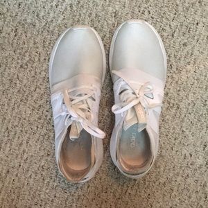 Adidas Tennis shoes